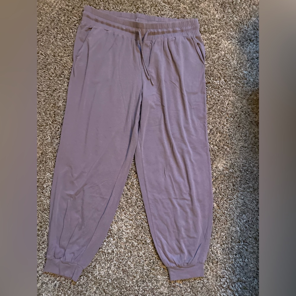 AnyBody Tall Cozy Knit Jogger Pants. Size L-tall. Color is Dusty Rose